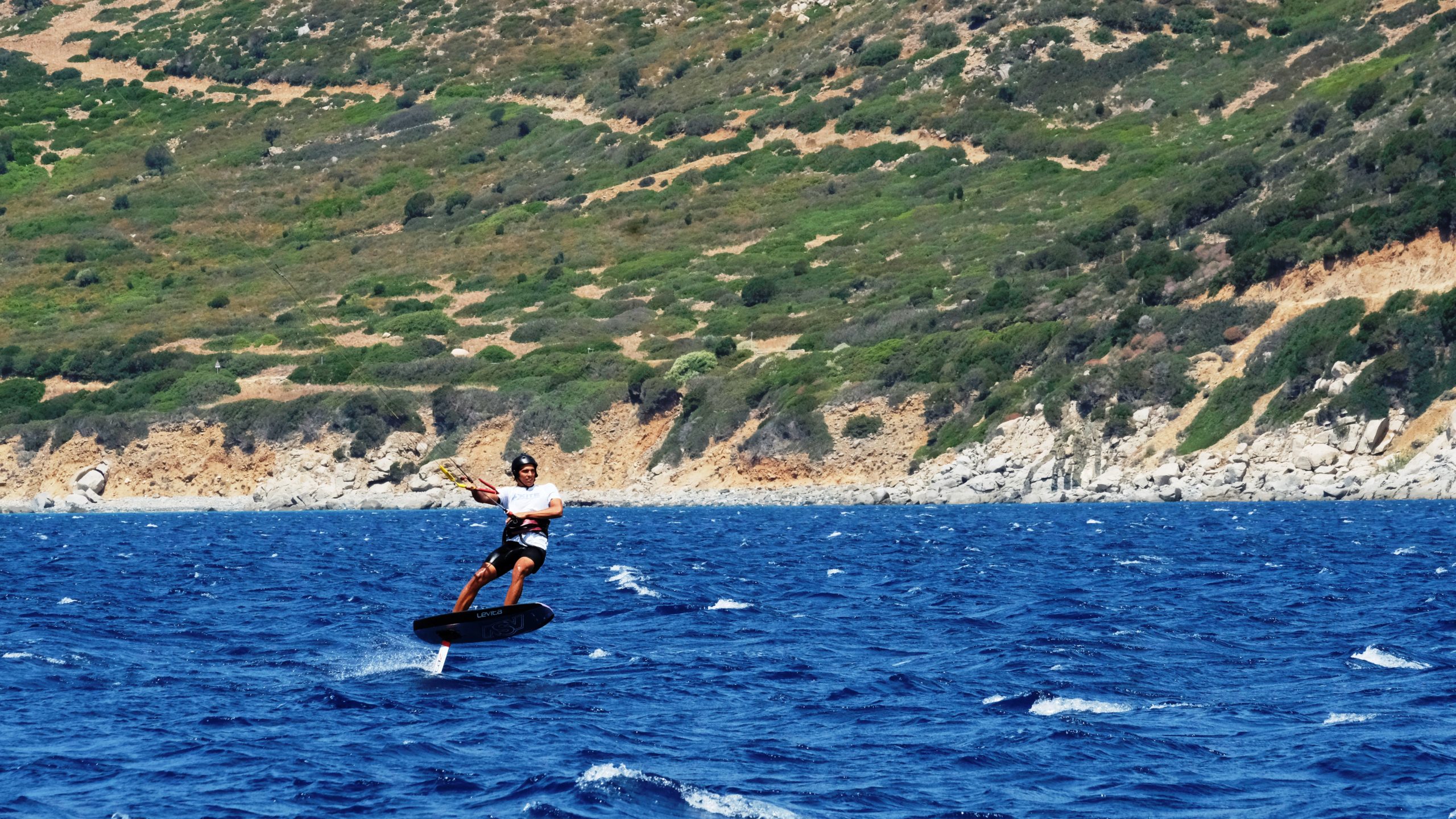 Noleggio Kitesurf a Cagliari e Punta Trettu In Sardegna